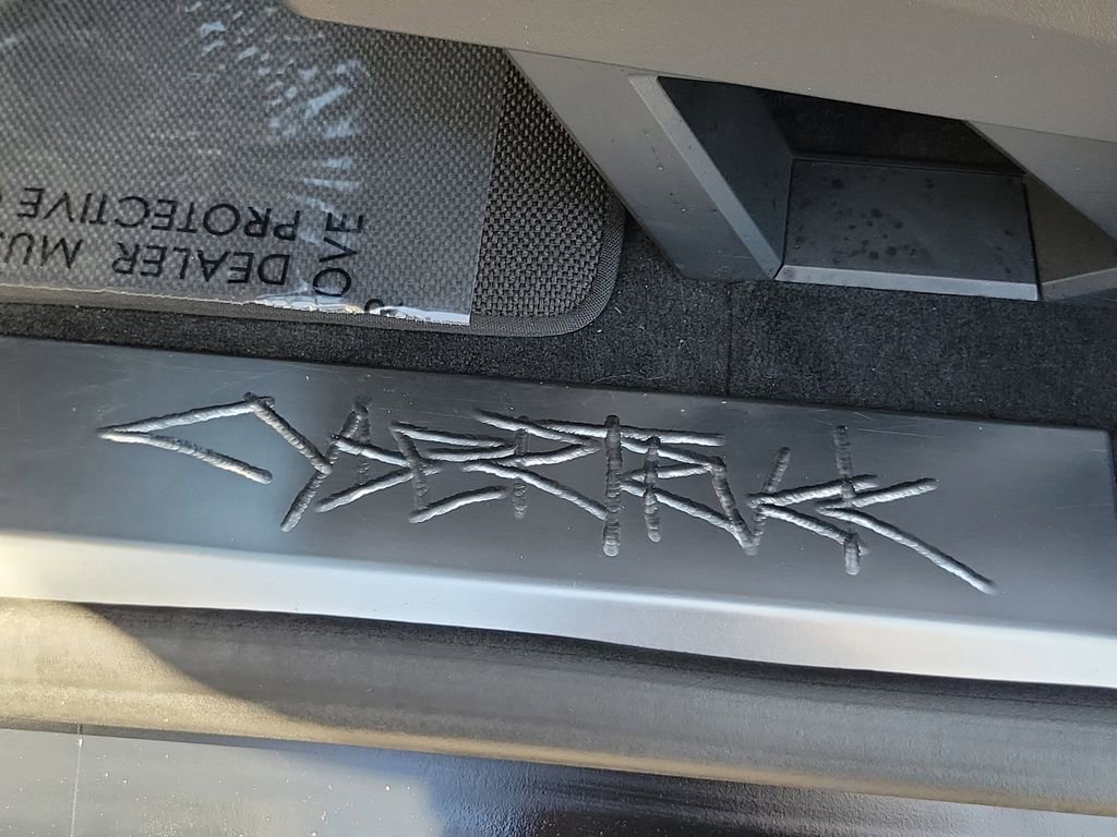 Used 2025 Tesla Cybertruck AWD Crew Cab image 19