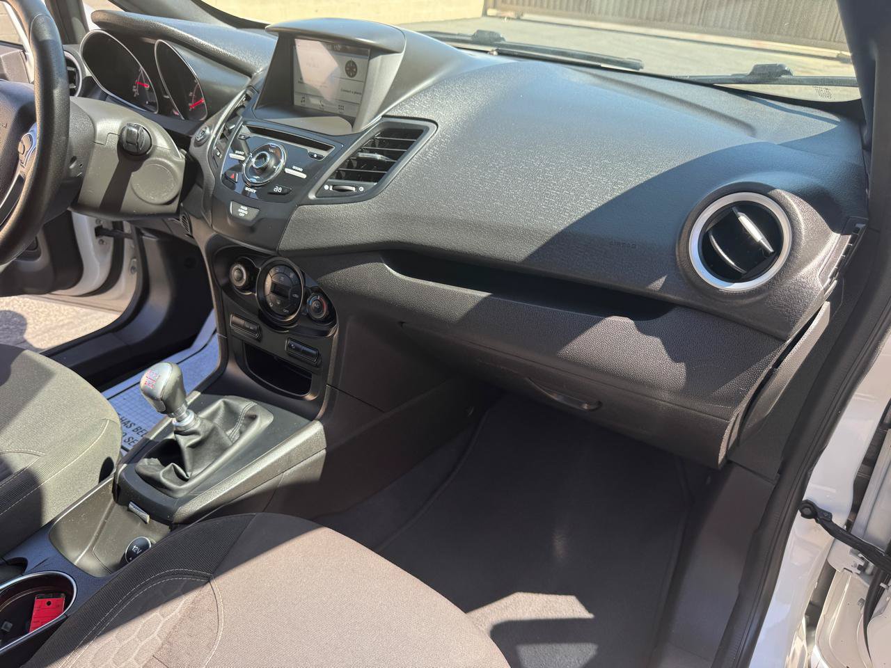Used 2017 Ford Fiesta ST FWD image 21