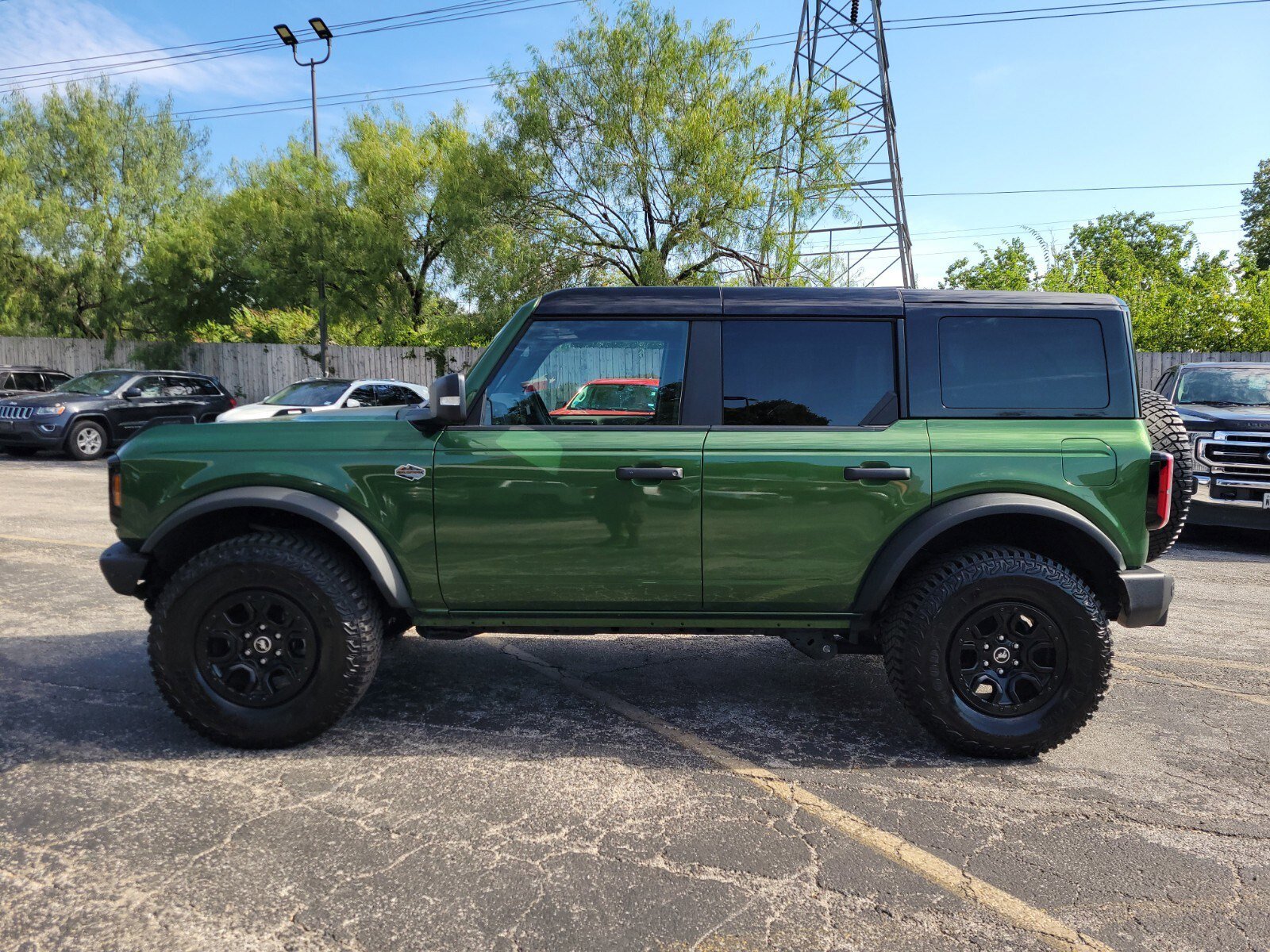 Used 2024 Ford Bronco Wildtrak image 6