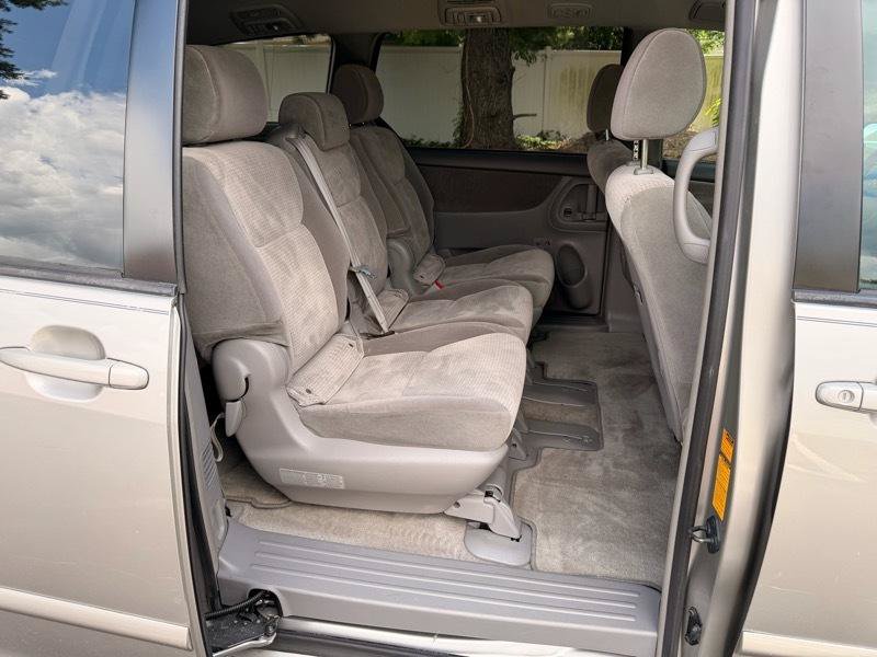 Used 2008 Toyota Sienna LE FWD image 17