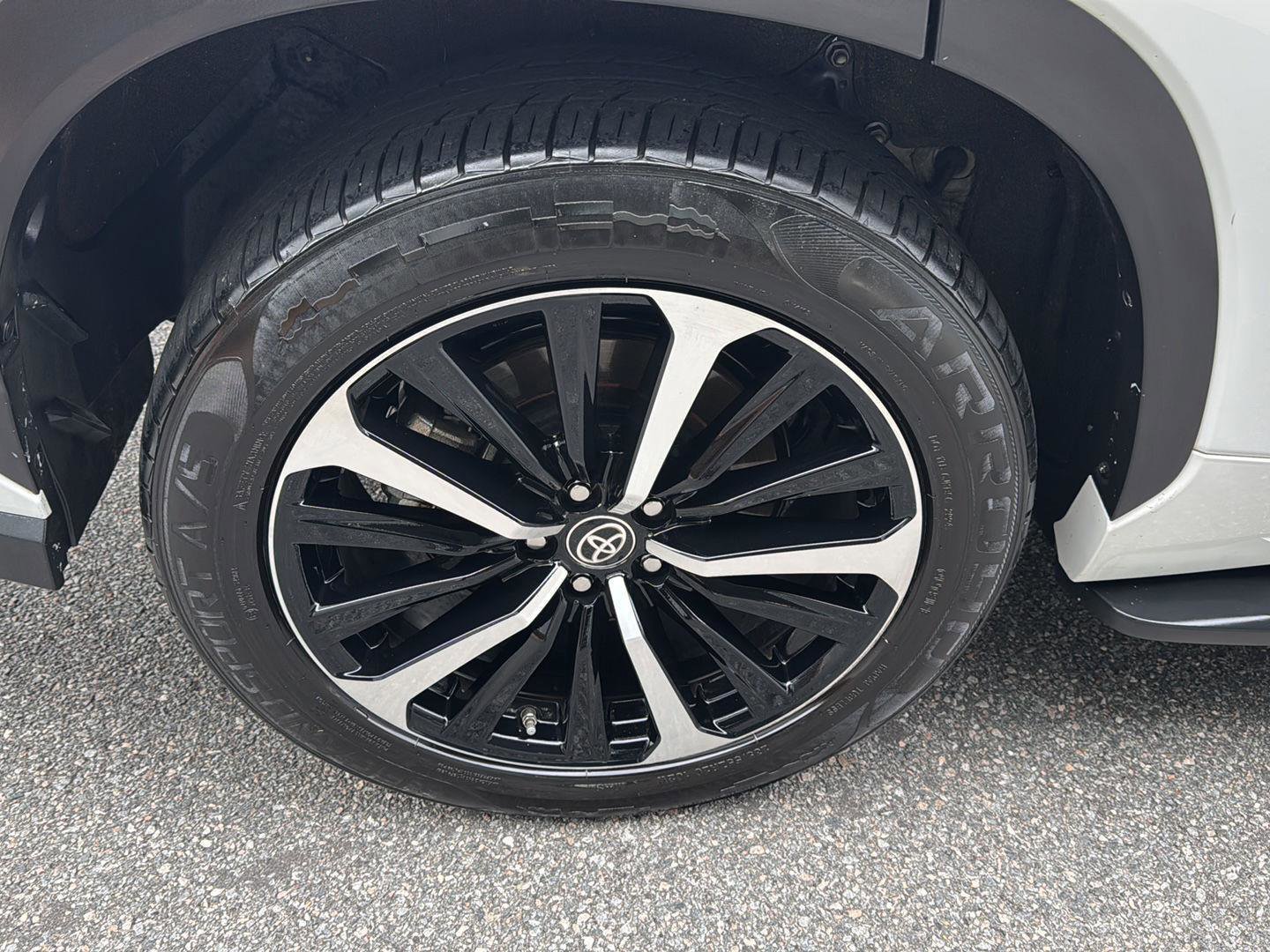 Used 2022 Toyota Highlander XSE image 34