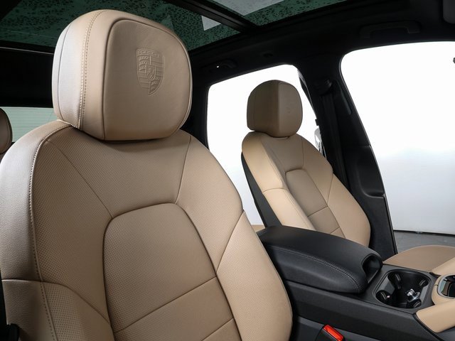 New 2026 Porsche Cayenne image 22