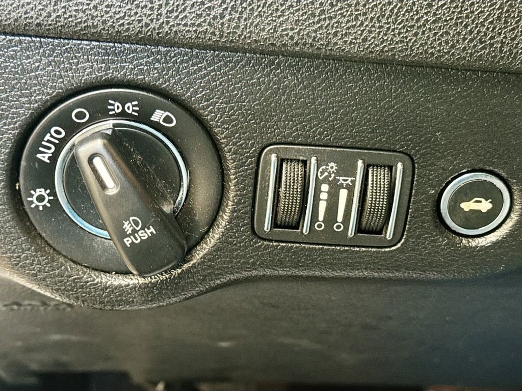 Used 2019 Chrysler 300 S w/ S Model Appearance Package image 12