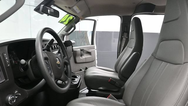 Used 2024 Chevrolet Express 3500 LS RWD image 19