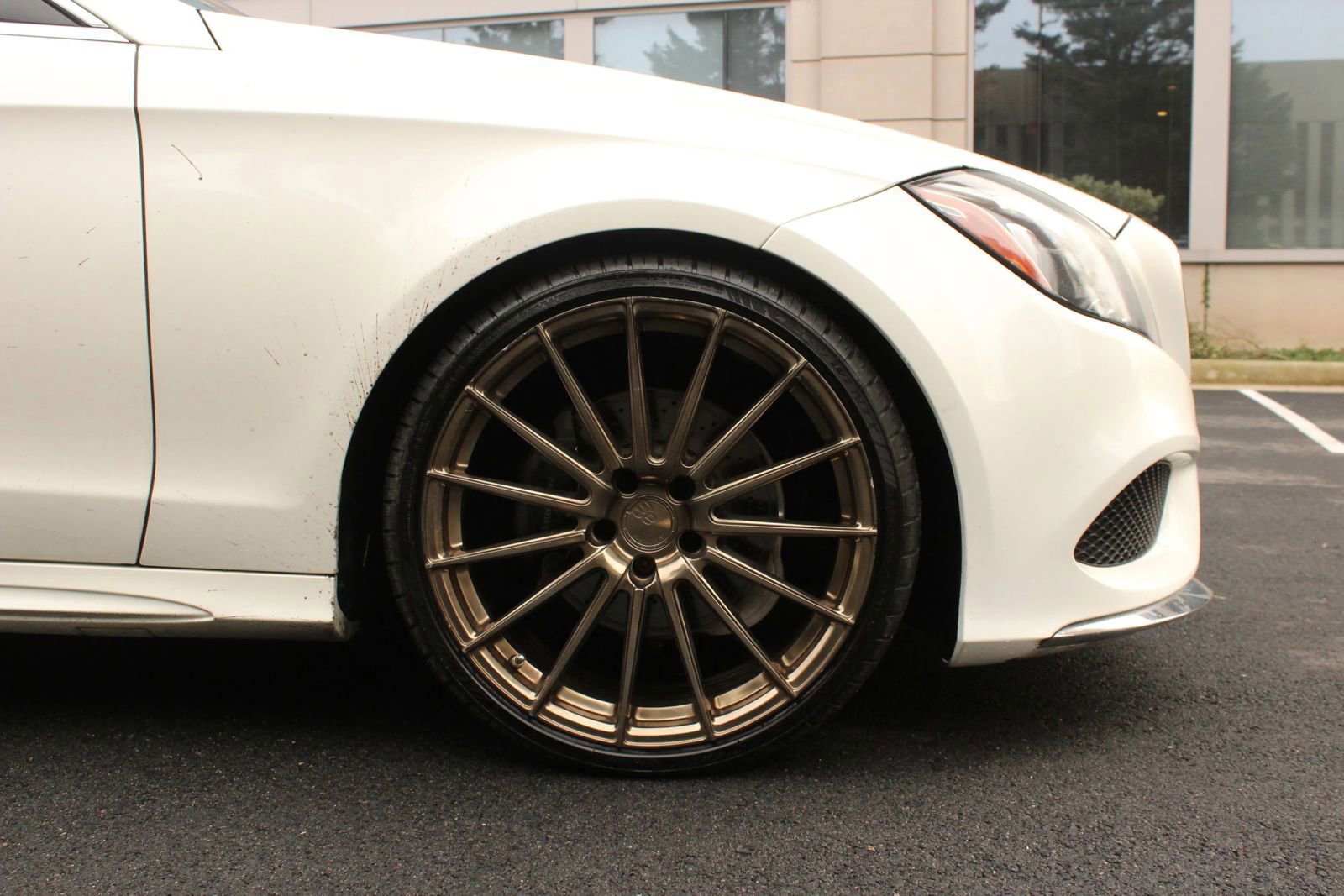 Used 2015 Mercedes-Benz CLS 400 image 4