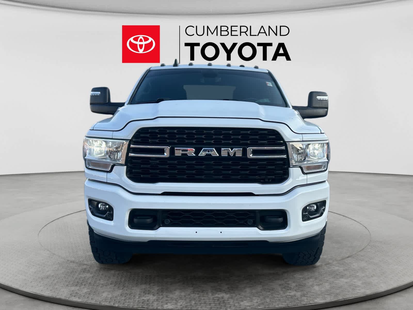 Used 2024 RAM 3500 Big Horn w/ Sport Appearance Package AWD/4WD image 8