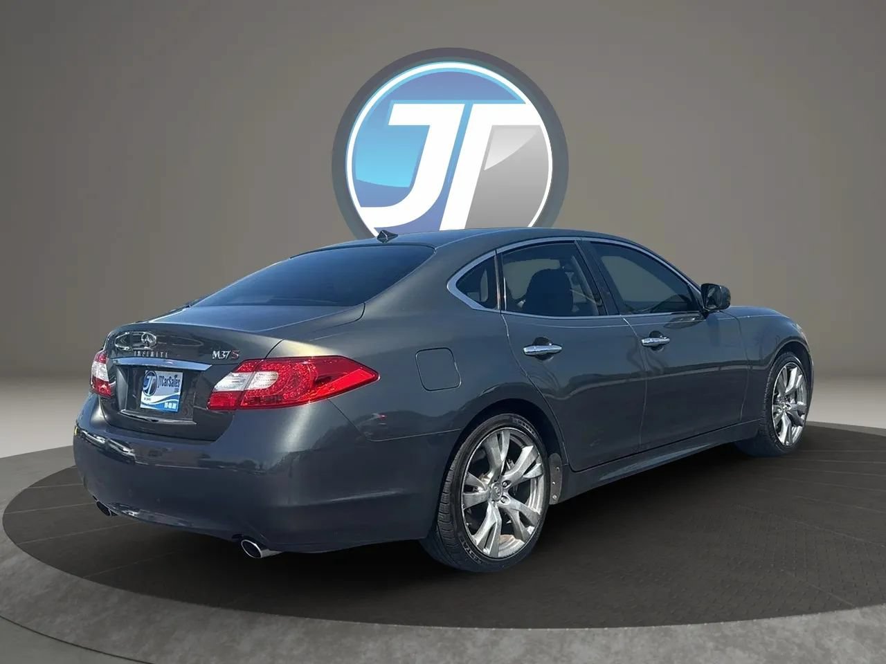 Used 2012 INFINITI M37 w/ Sport Pkg RWD image 32