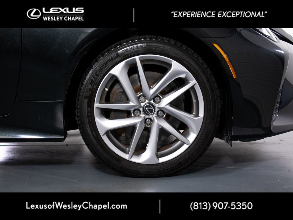 Used 2022 Lexus RC 300 w/ Accessory Package RWD image 5