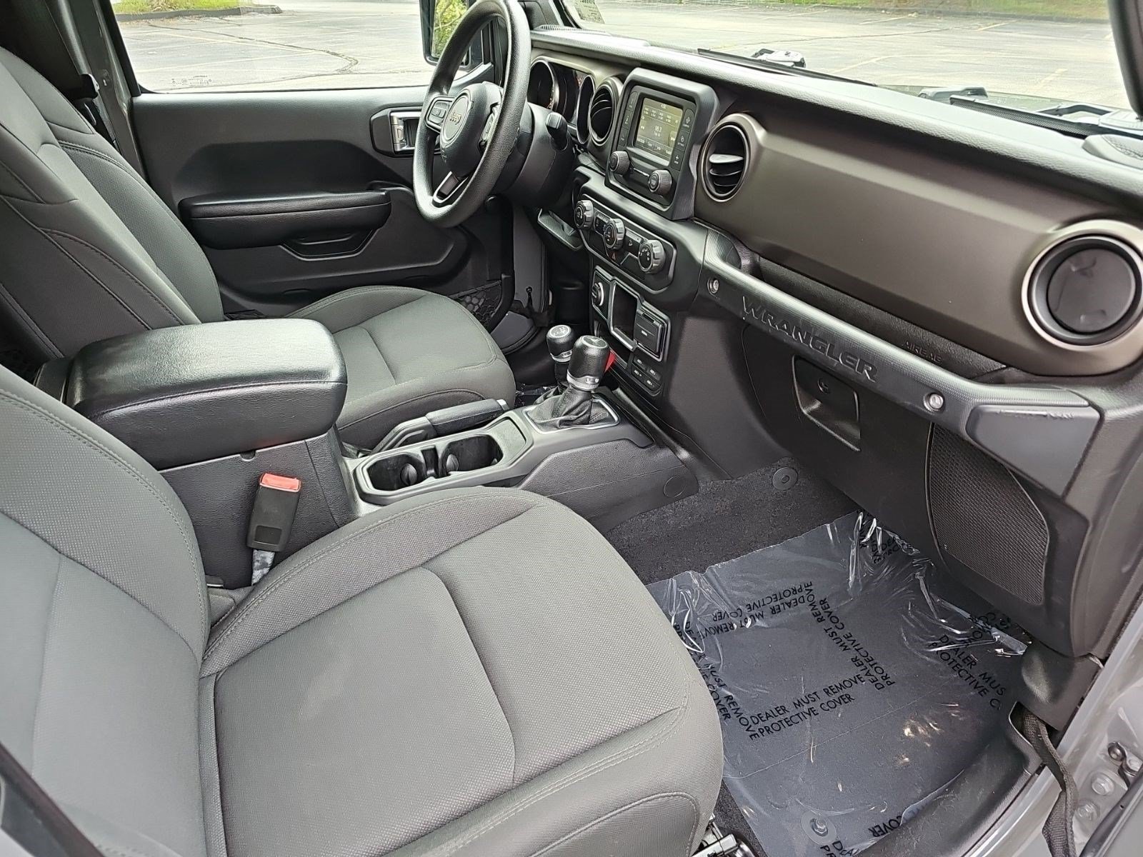 Used 2018 Jeep Wrangler Unlimited Sport AWD/4WD image 11