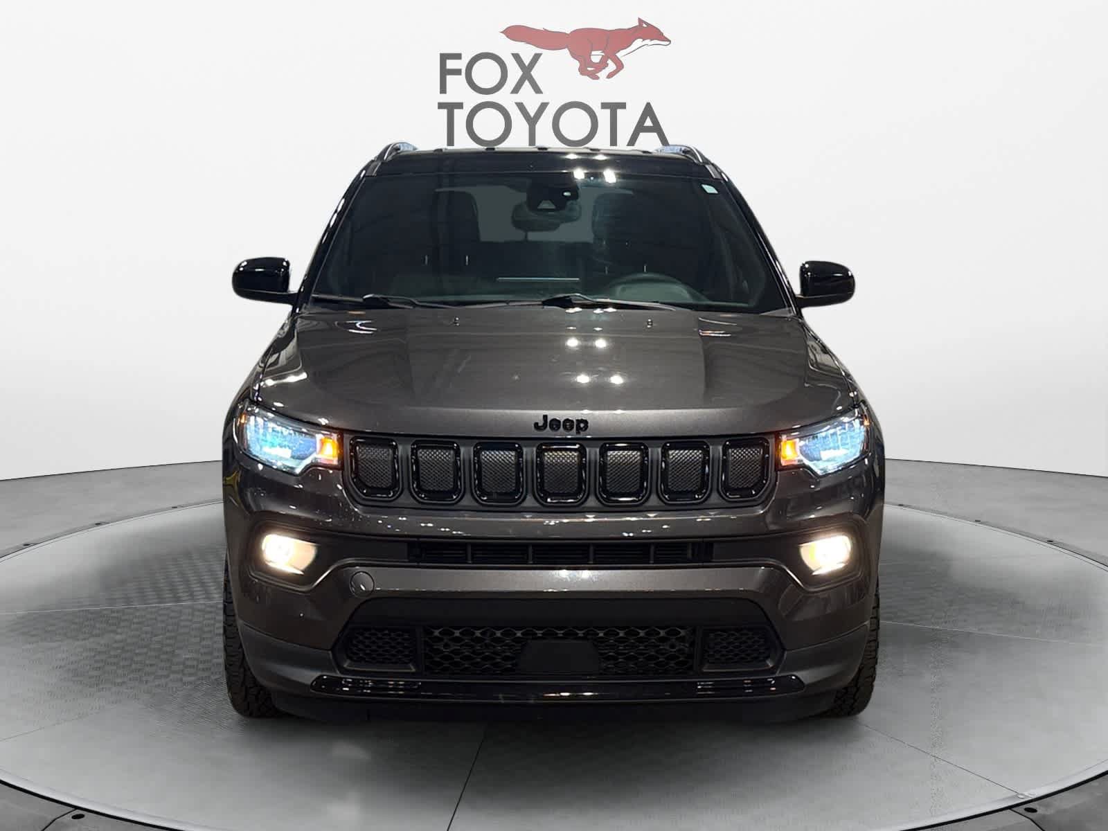 Used 2022 Jeep Compass Latitude FWD image 9