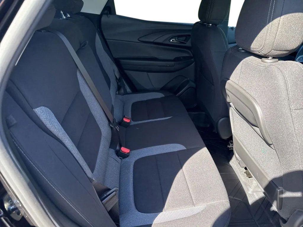 New 2026 Chevrolet TrailBlazer LT w/ Convenience Package FWD image 30