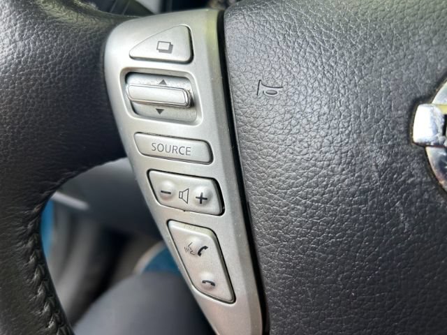 Used 2015 Nissan Versa Note FWD image 23