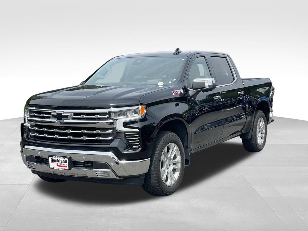 Used 2023 Chevrolet Silverado 1500 LTZ AWD/4WD image 2