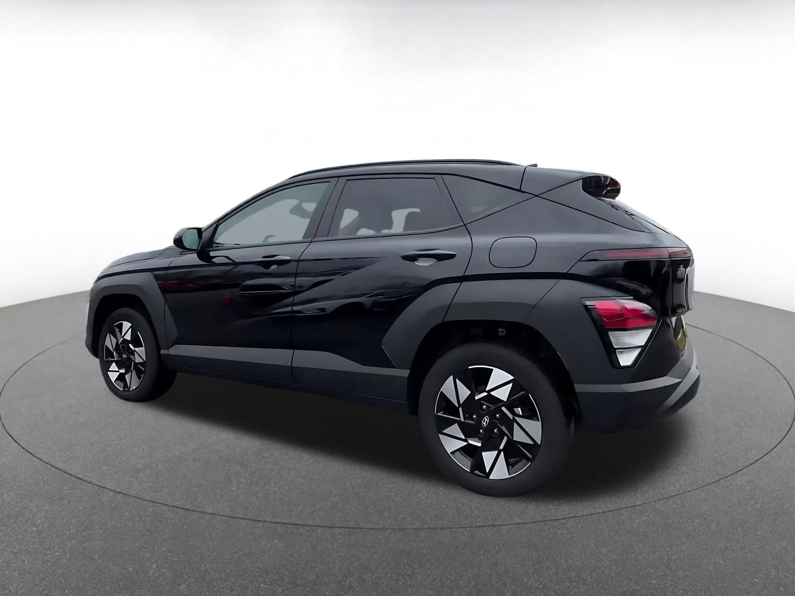 Used 2025 Hyundai Kona SEL image 10