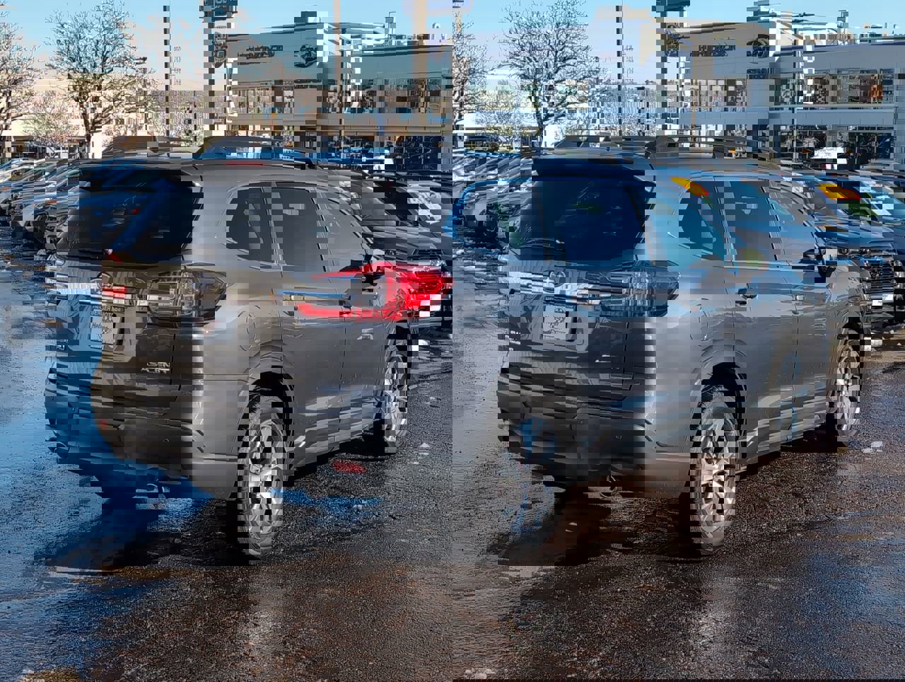 Used 2024 Subaru Ascent Premium w/ Convenience Package image 7