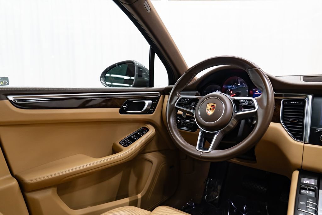 Used 2018 Porsche Macan S AWD/4WD image 12