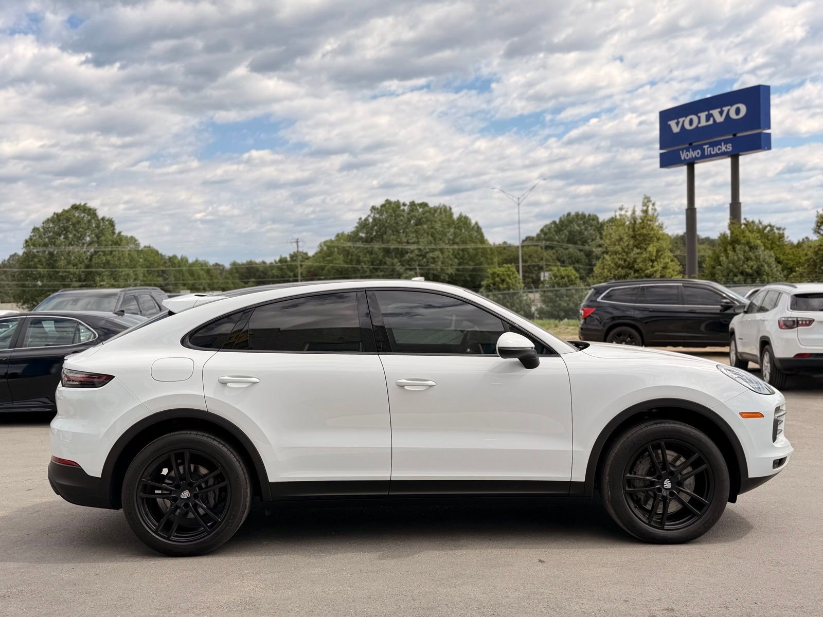 Used 2020 Porsche Cayenne S AWD/4WD image 7