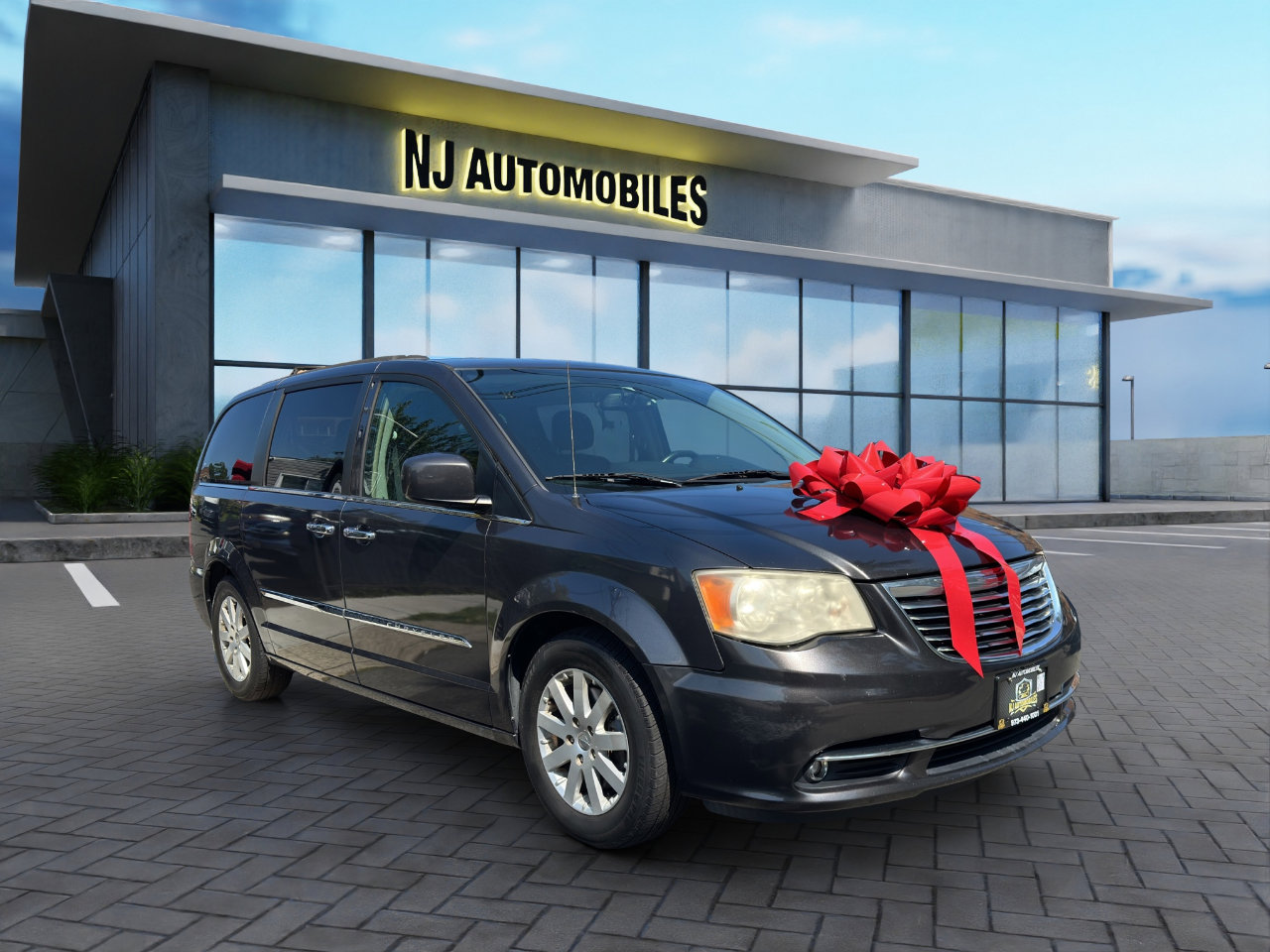 Used 2016 Chrysler Town & Country Touring w/ Driver Convenience Group