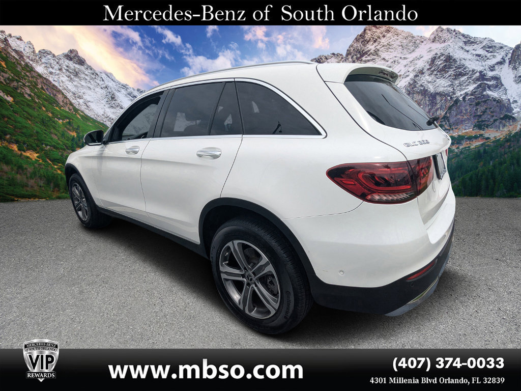 Used 2022 Mercedes-Benz GLC 300 4MATIC w/ Driver Assistance Package image 18