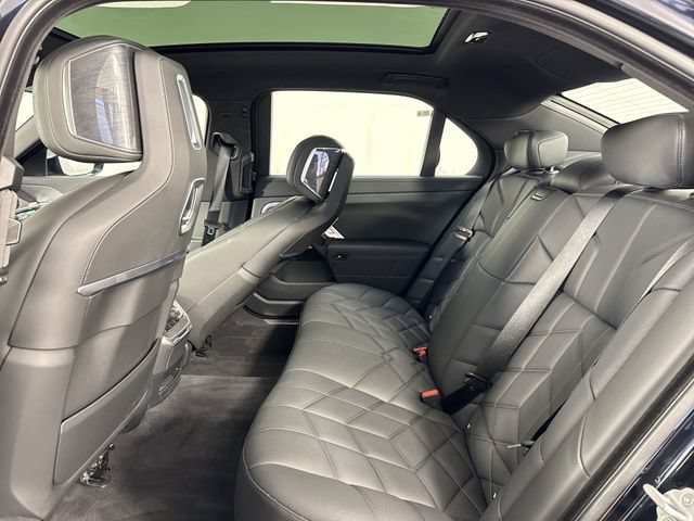 Used 2026 BMW 760i xDrive AWD/4WD image 22