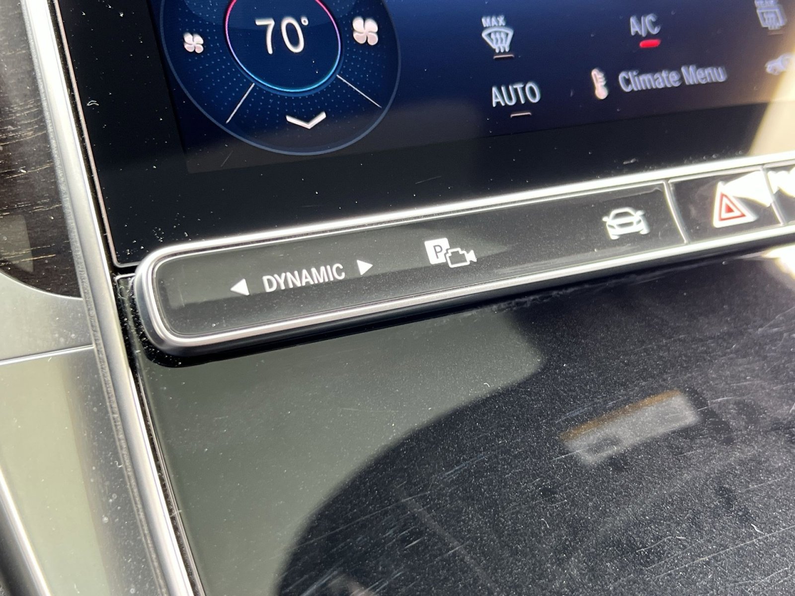Certified 2025 Mercedes-Benz GLC 300 4MATIC image 37
