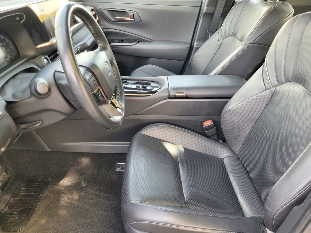 Used 2024 Toyota Crown Limited image 20