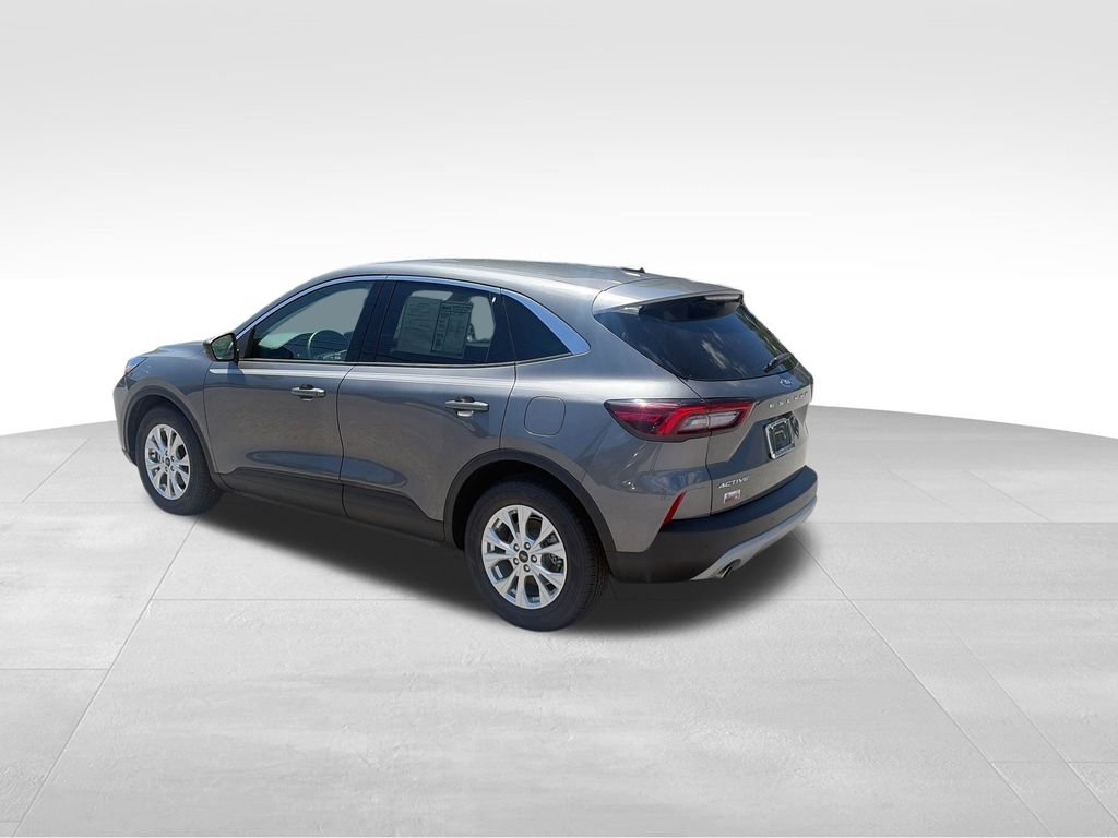 Used 2023 Ford Escape Active w/ Tech Pack #1 FWD image 4