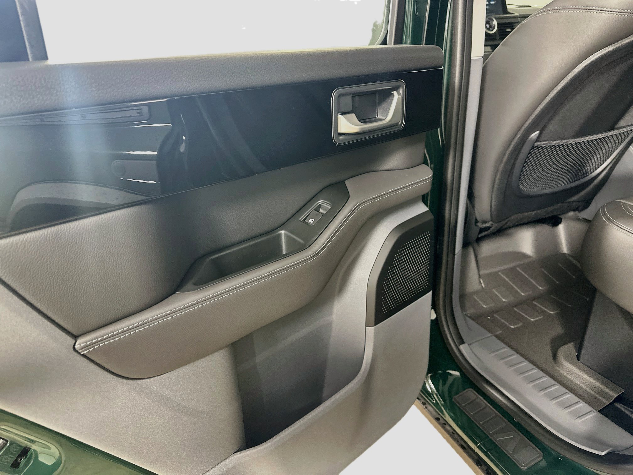 New 2026 INEOS Grenadier Station Wagon AWD/4WD image 36