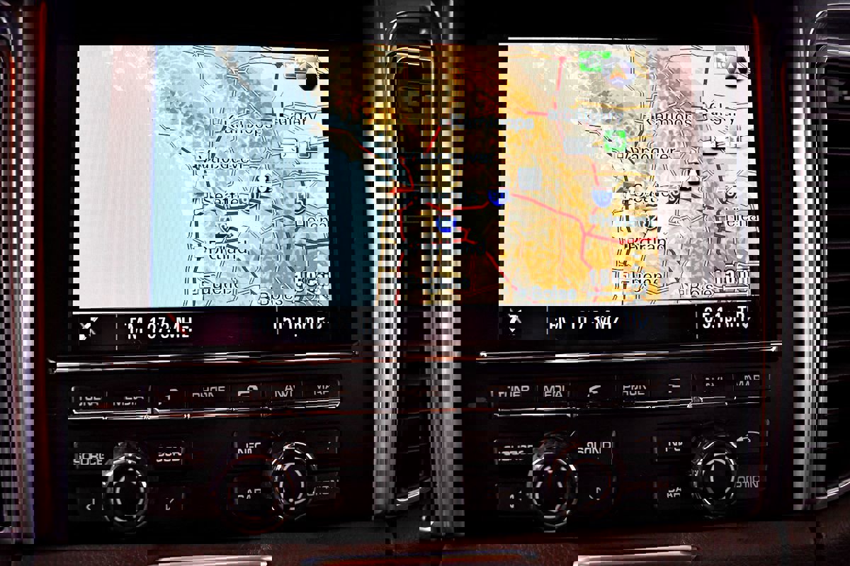 Used 2016 Porsche Macan S image 28