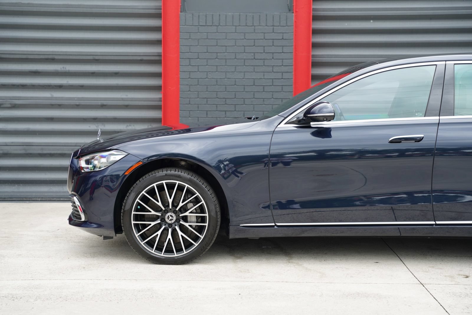 Used 2023 Mercedes-Benz S 580 4MATIC Sedan w/ Warmth & Comfort Package image 4