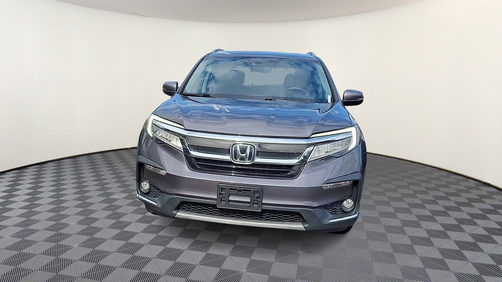 Used 2020 Honda Pilot Touring image 3