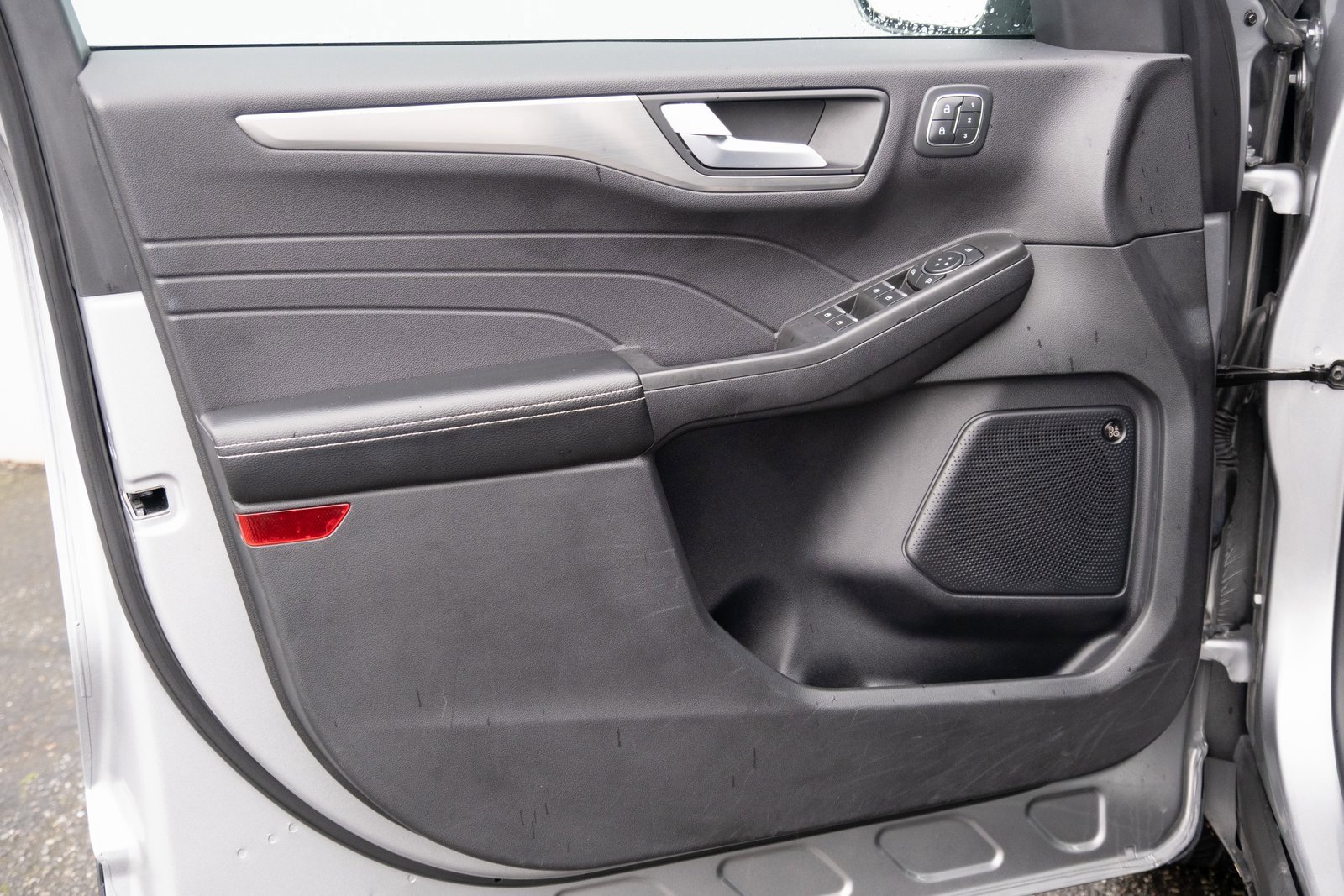 Used 2021 Ford Escape Titanium image 14