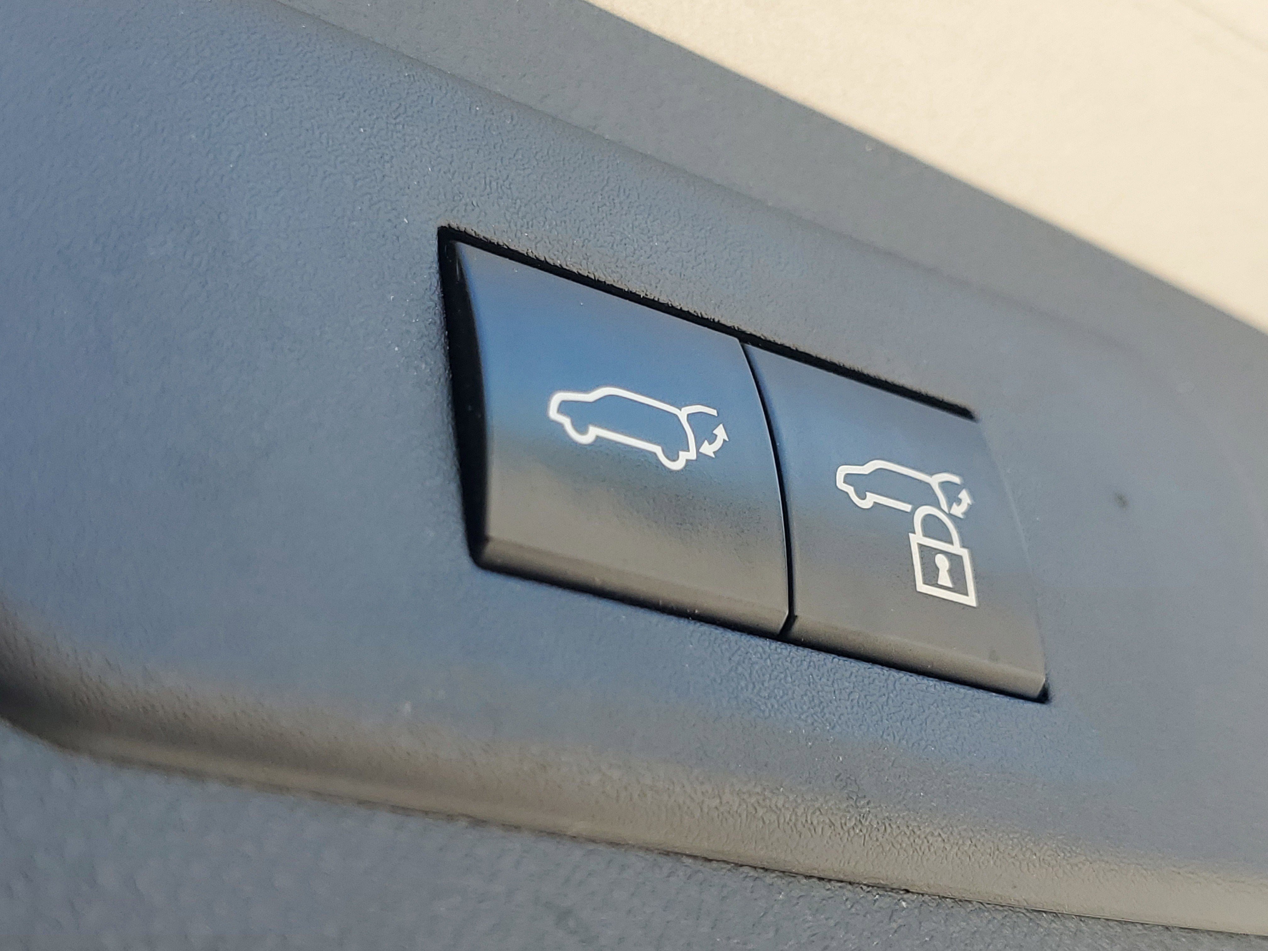 Used 2025 Lexus NX 250 FWD w/ Cold Area Package image 10