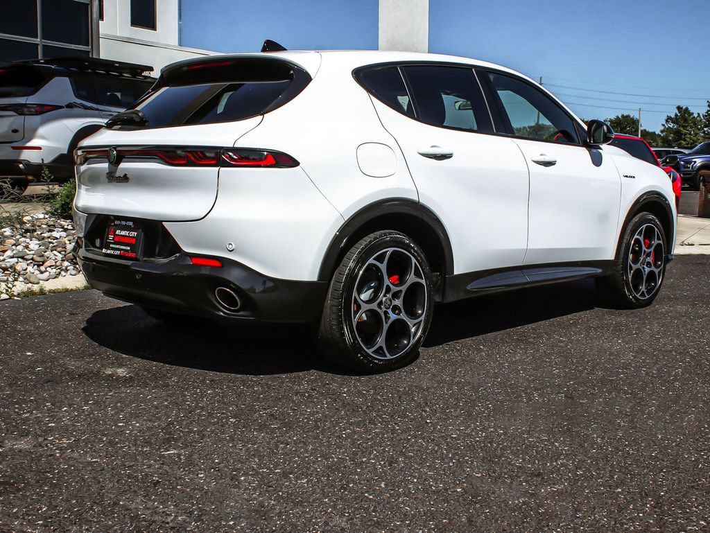 Used 2024 Alfa Romeo Tonale Veloce AWD/4WD image 6
