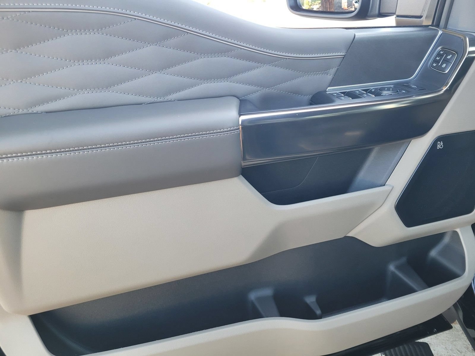 New 2026 Ford F350 Platinum w/ Platinum Plus Package AWD/4WD image 10