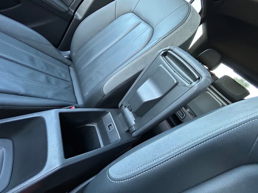 Used 2023 Audi Q4 e-tron Premium Plus w/ Premium Plus image 29