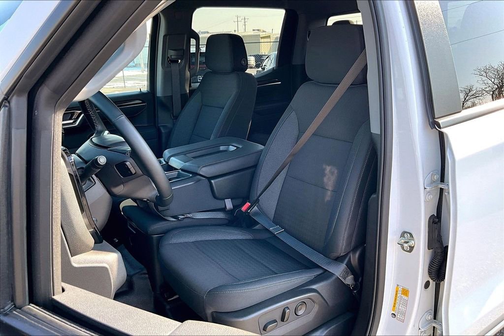 Used 2025 Chevrolet Silverado 1500 LT image 35