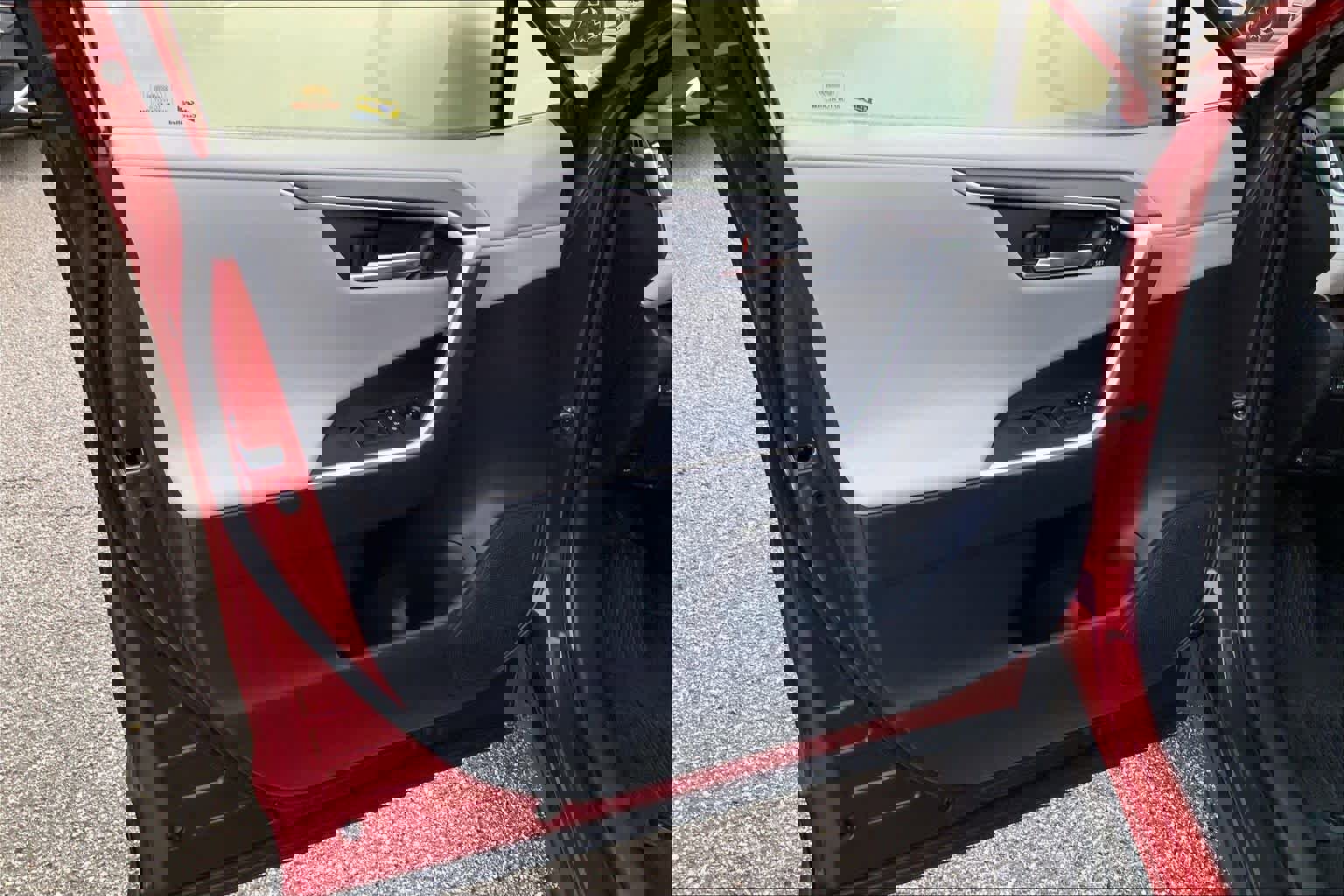 Certified 2022 Toyota RAV4 Limited image 40