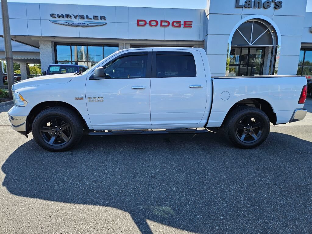 Used 2018 RAM 1500 Classic SLT AWD/4WD image 2