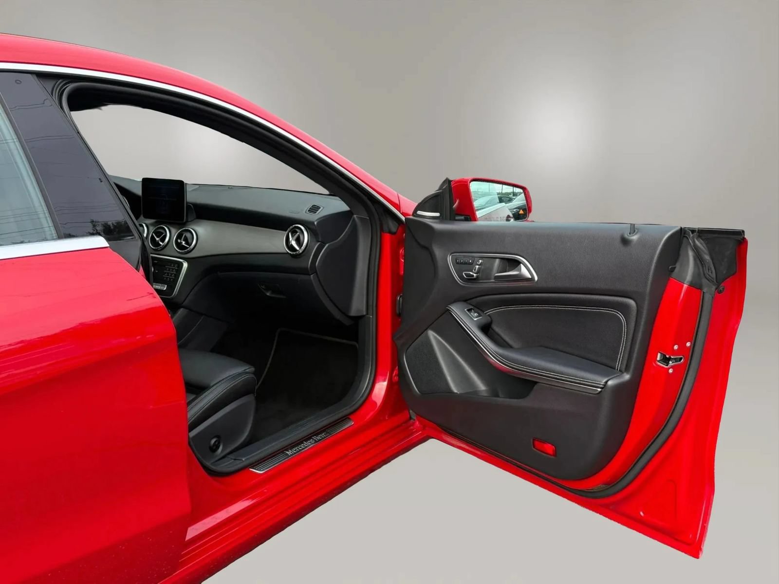Used 2018 Mercedes-Benz CLA 250 4MATIC image 18