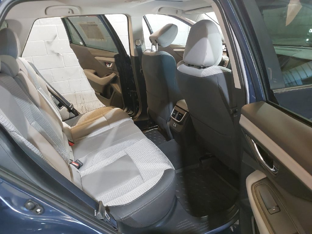 Certified 2025 Subaru Outback Premium w/ Popular Package #1A AWD/4WD image 11