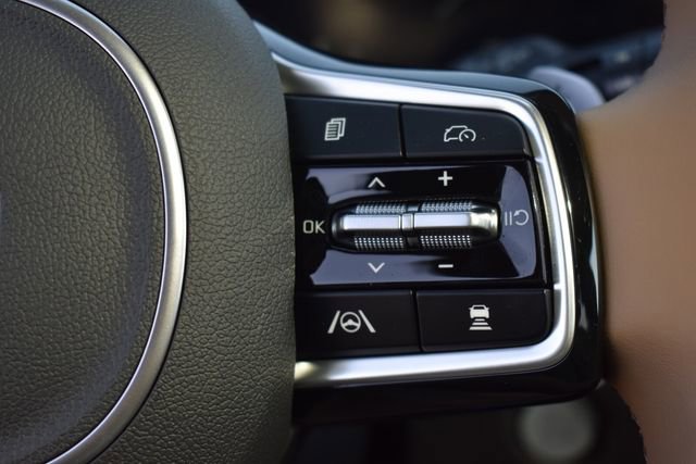 New 2025 Kia Sorento SX Prestige w/ Olive Brown Leather Package image 30