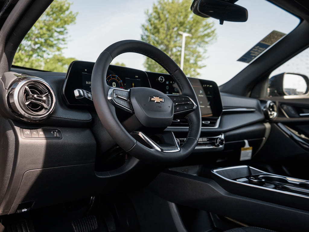 New 2027 Chevrolet Equinox LT FWD image 17
