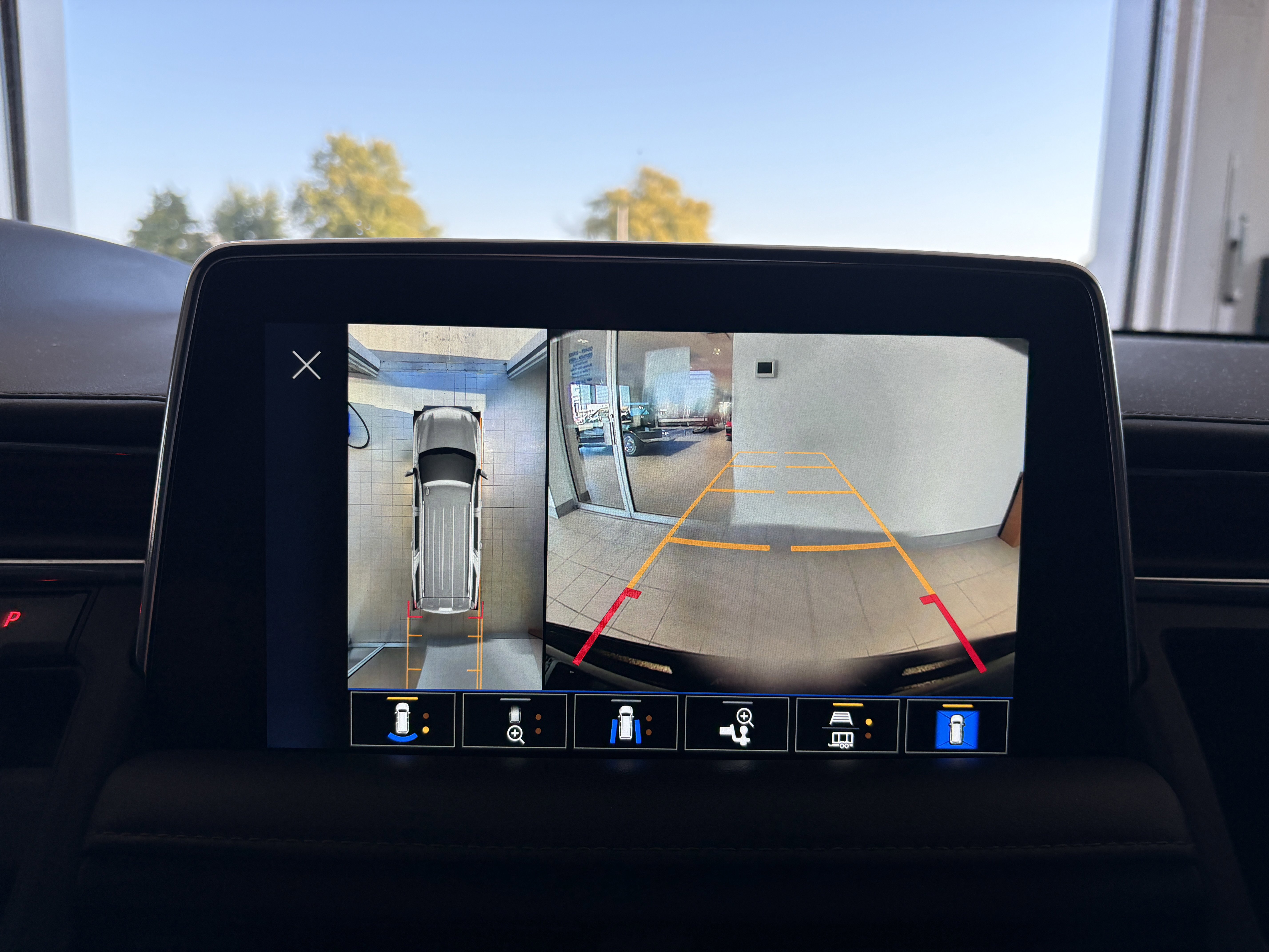 Used 2022 Chevrolet Tahoe High Country image 19