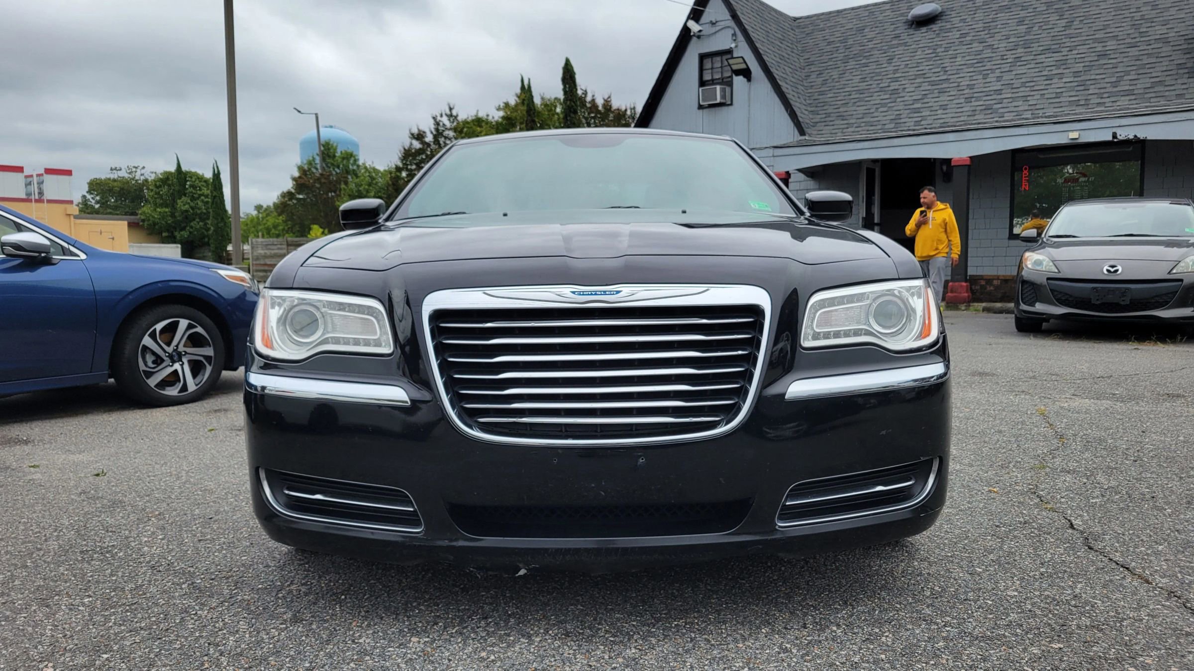Used 2013 Chrysler 300 image 8