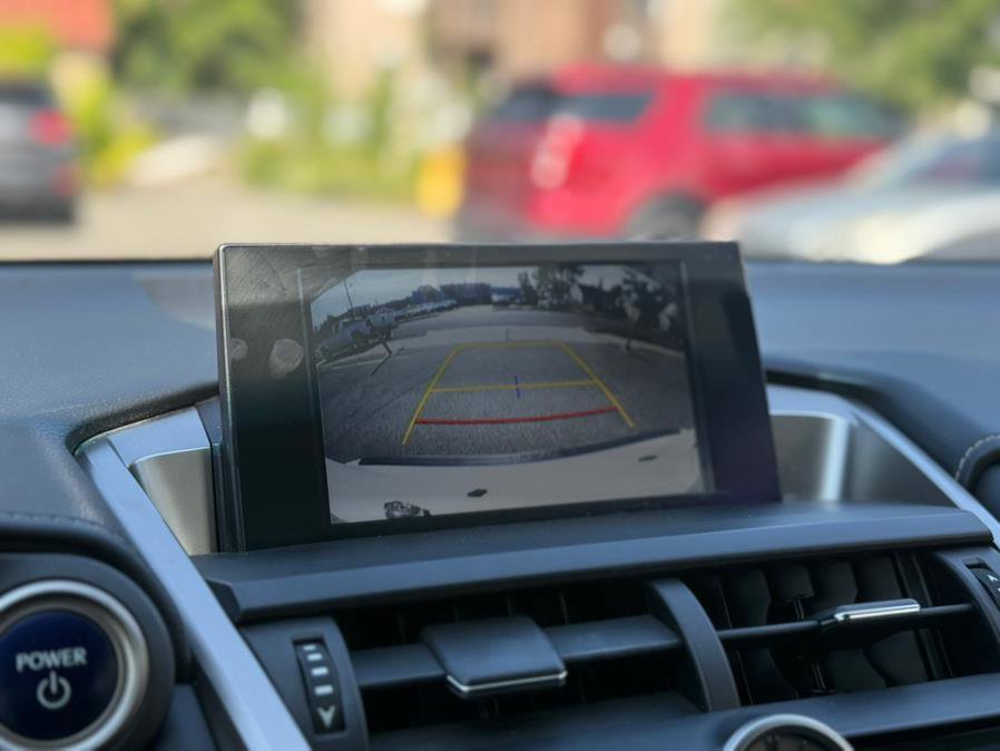 Used 2016 Lexus NX 300h AWD w/ Luxury Package image 18