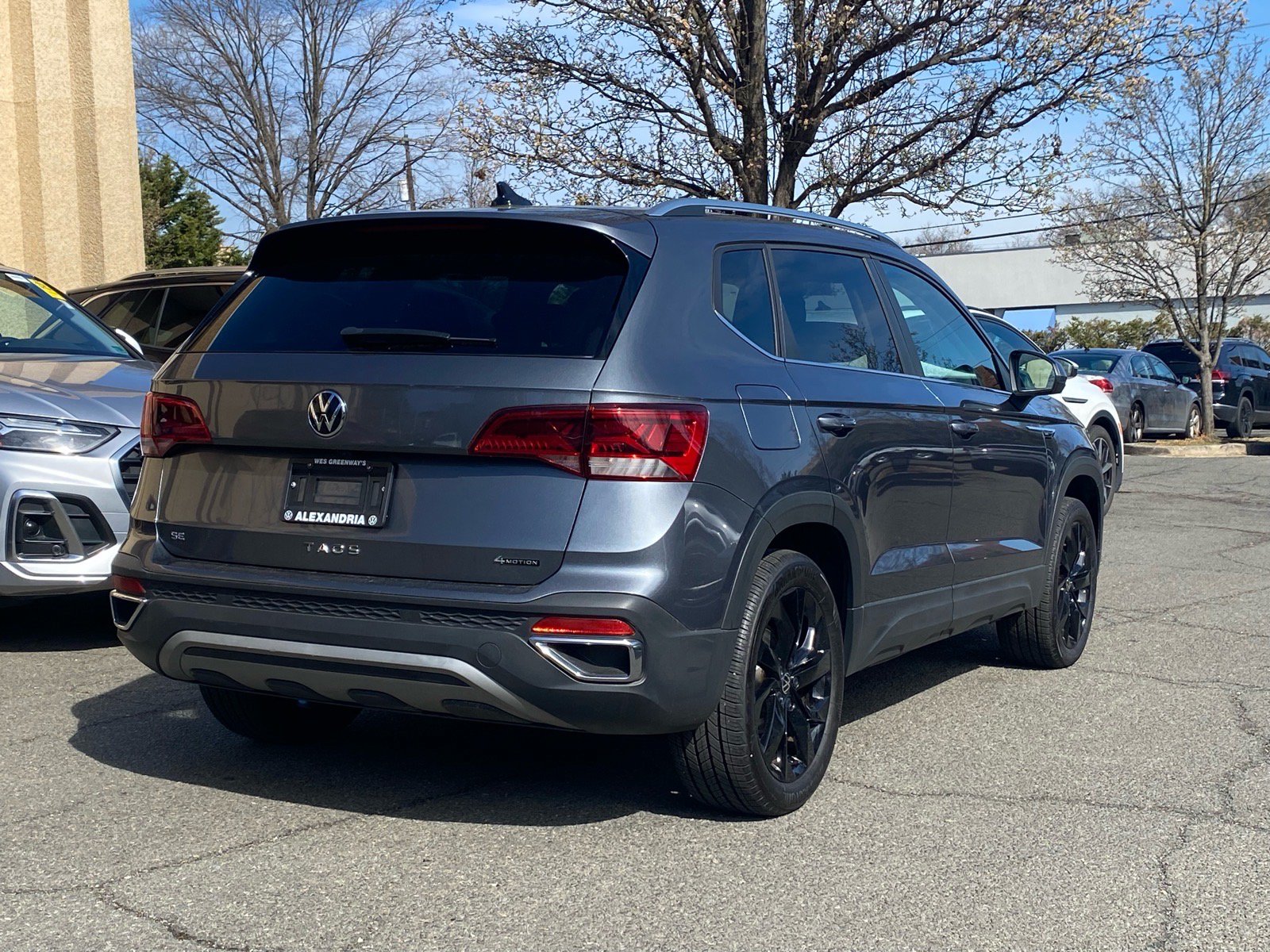 Certified 2023 Volkswagen Taos SE w/ Black Wheel Package AWD/4WD image 3