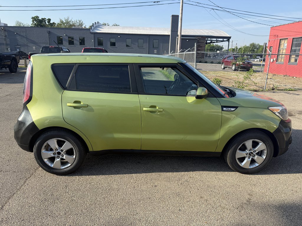 Used 2018 Kia Soul FWD image 6