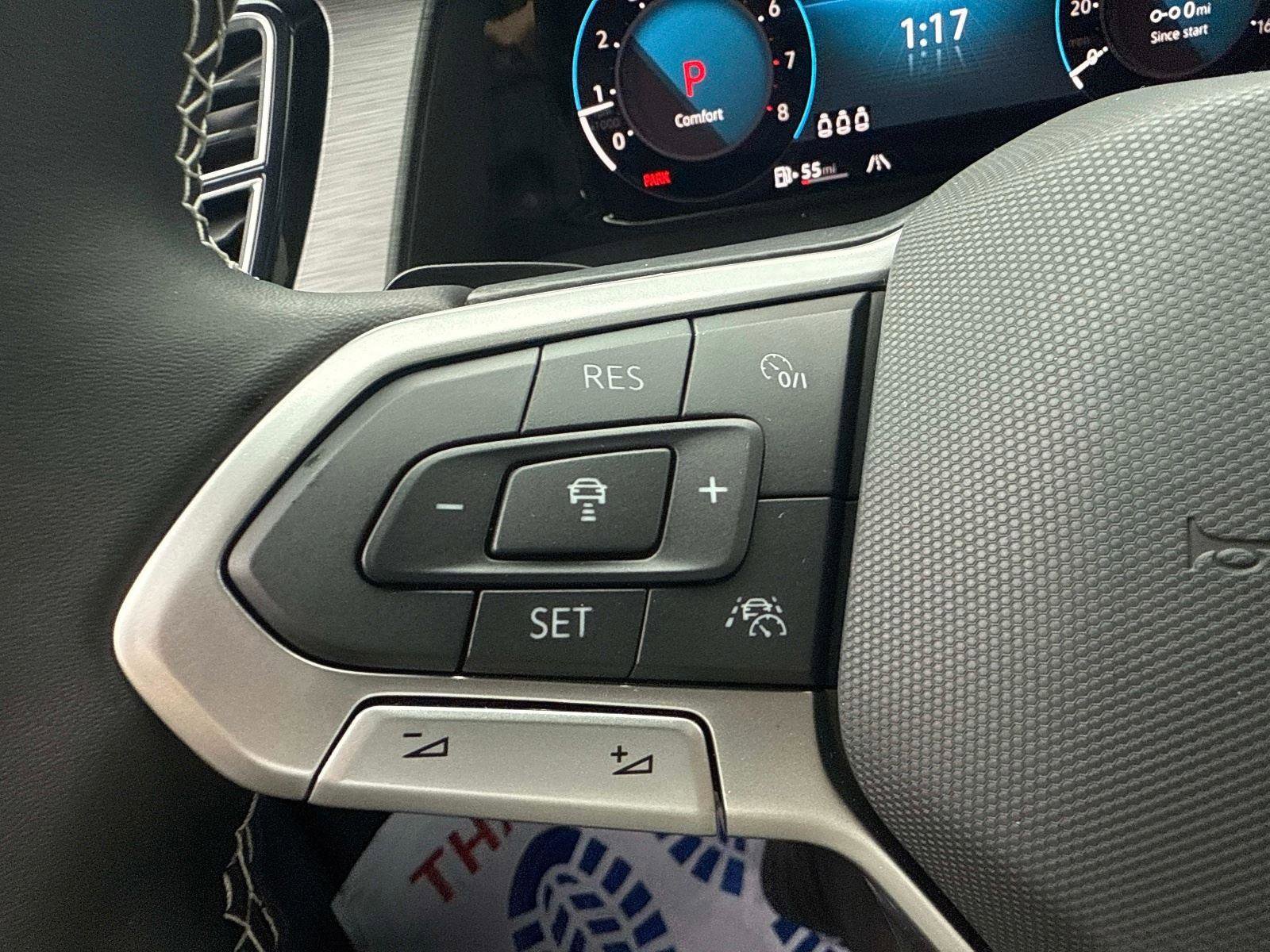 New 2026 Volkswagen Atlas Cross Sport SE image 29