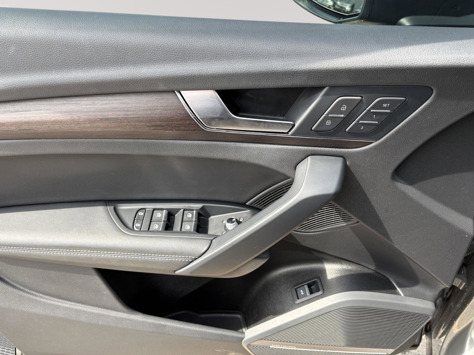 Used 2023 Audi Q5 2.0T Premium Plus w/ Premium Plus Package image 12